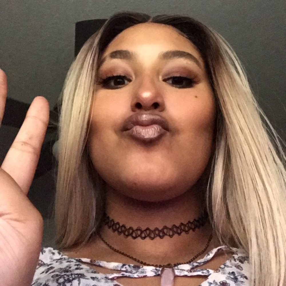 Meet your Posher, Emerald